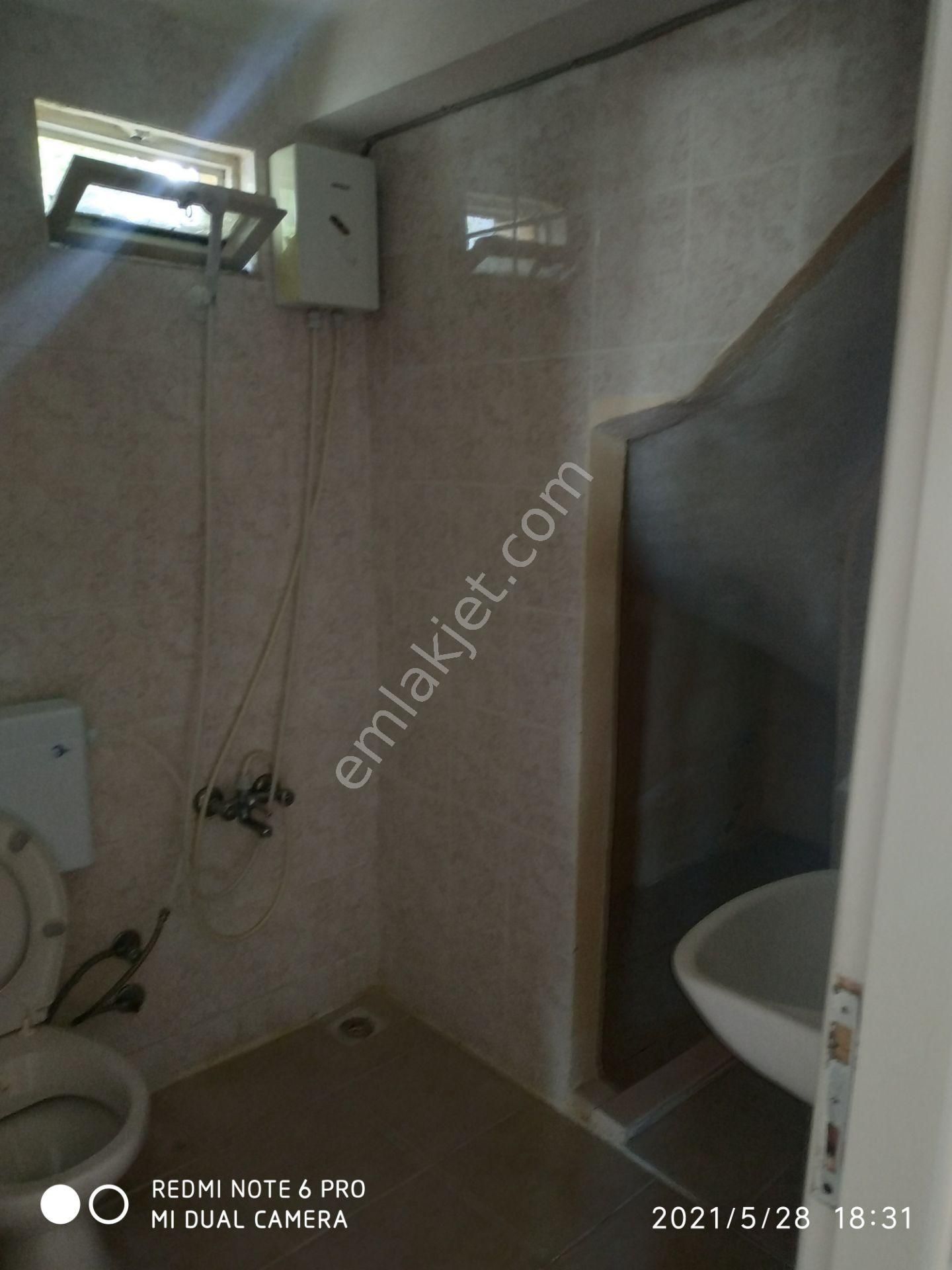 Emlakçıdan Aydın Kuşadası Çınarköy Mahallesi 2+1 Satılık Köy Evi 800.