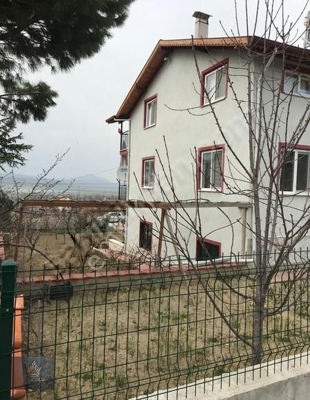 Burdur Merkez Ozgur Mahallesi Satilik Ev Emlakjet