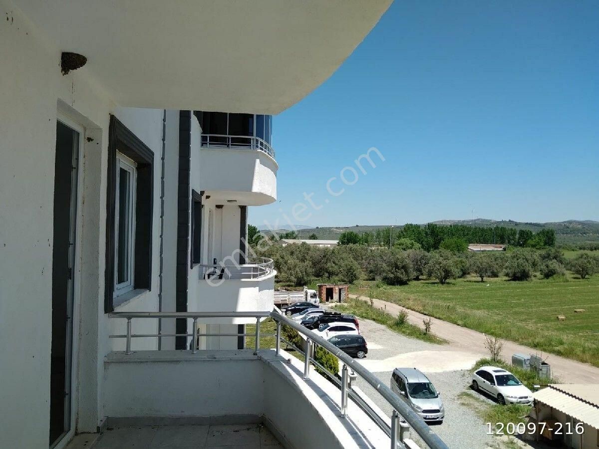 Emlakçıdan Balıkesir Ayvalık Altınova Mahallesi 1+1 Satılık Daire 270