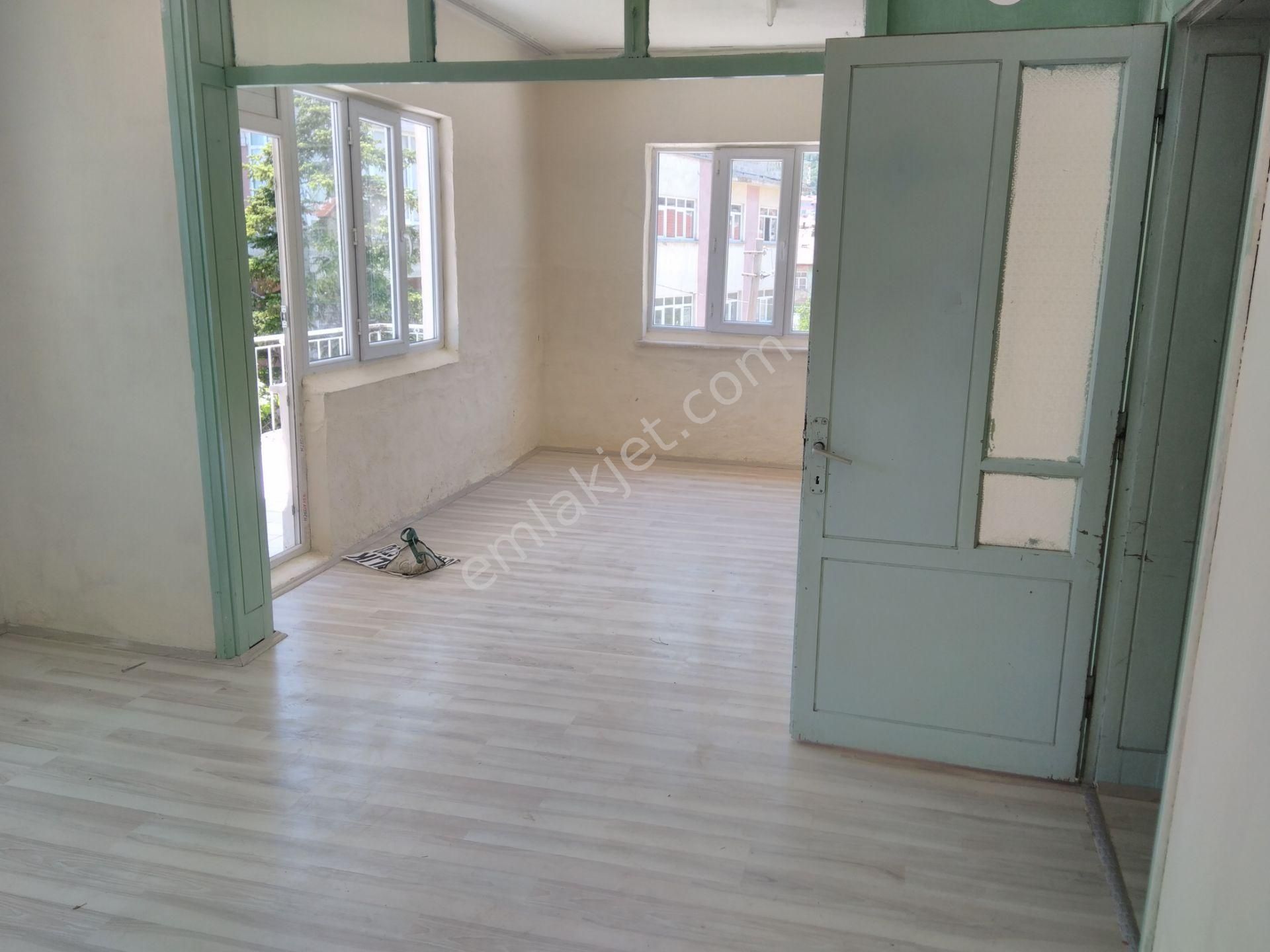 Emlakçıdan Konya Akşehir Kileci Mahallesi 2+1 Satılık Daire 200.000 TL