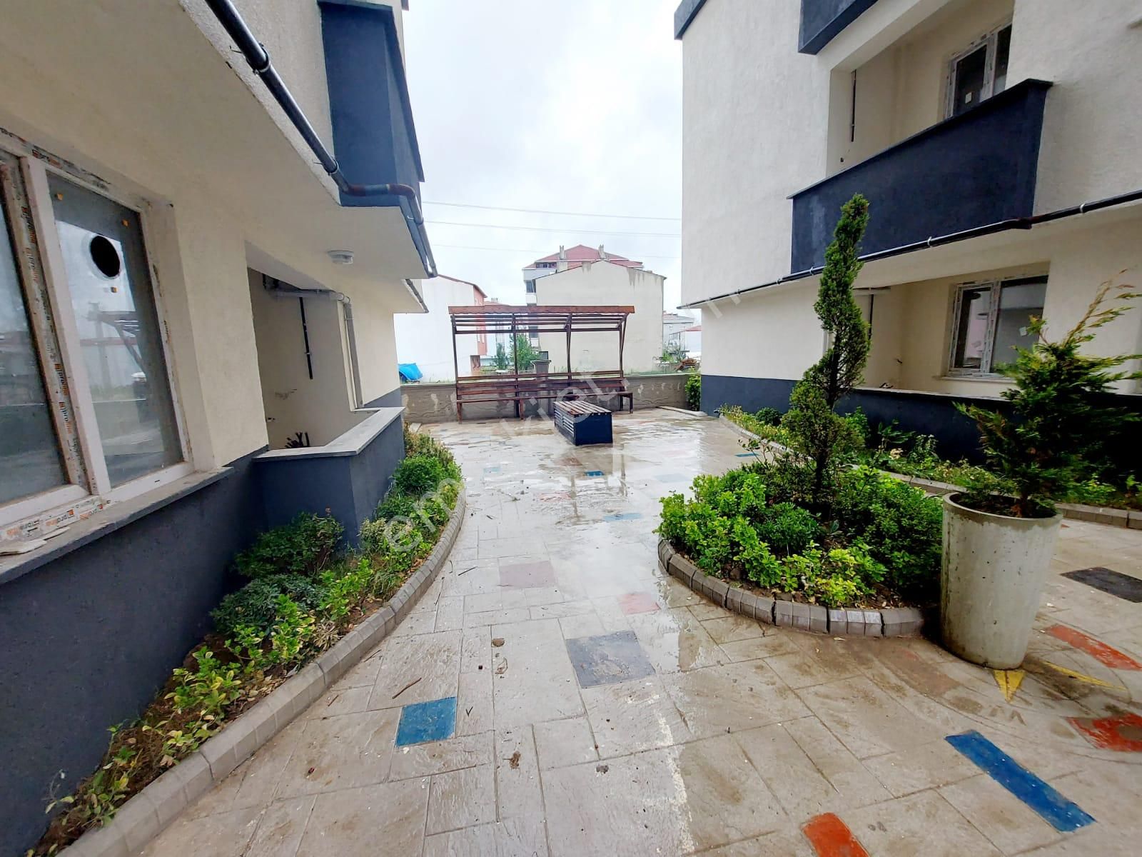 Emlakçıdan Tekirdağ Kapaklı Bahçelievler Mahallesi 2+1 Satılık Daire