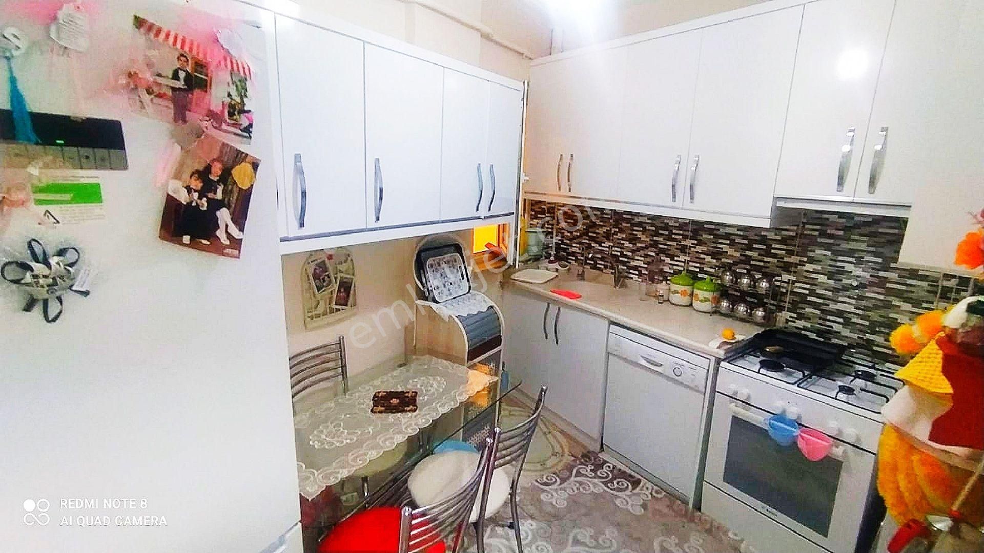 Emlakçıdan Sivas Sivas Merkez Emek Mahallesi 2+1 Satılık Daire 158.000