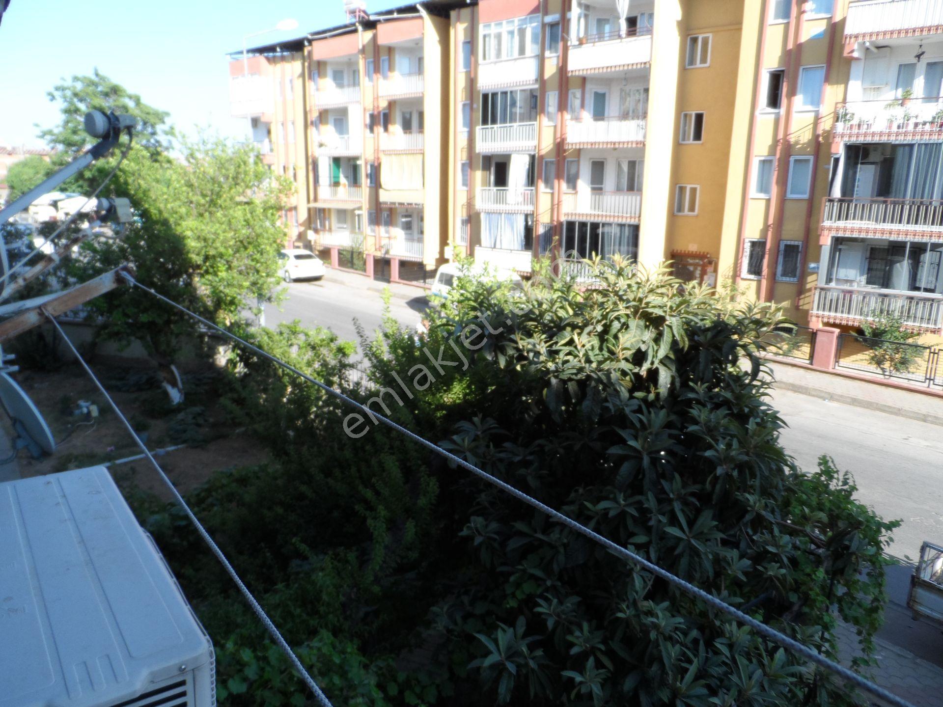 emlakcidan aydin nazilli yeni mahallesi 2 1 satilik daire 300 000 tl 9748711