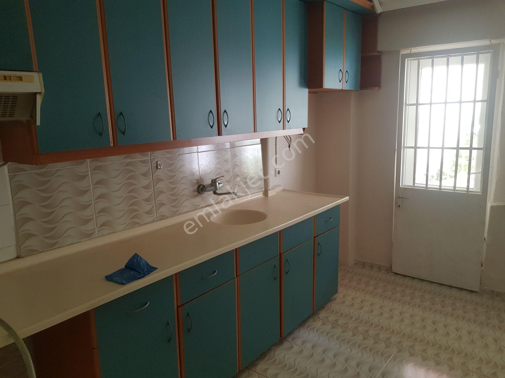 Emlakçıdan Manisa Şehzadeler Alaybey Mahallesi 3+1 Satılık Daire 395