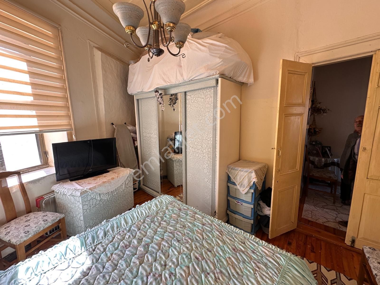 Yeni Foça Merkezde Satılık Taşev 3+1=105 M2 ( 13.500.000 Tl) - Görsel 18