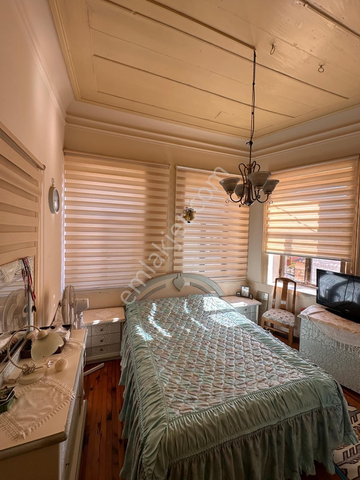 Yeni Foça Merkezde Satılık Taşev 3+1=105 M2 ( 13.500.000 Tl) - Görsel 34