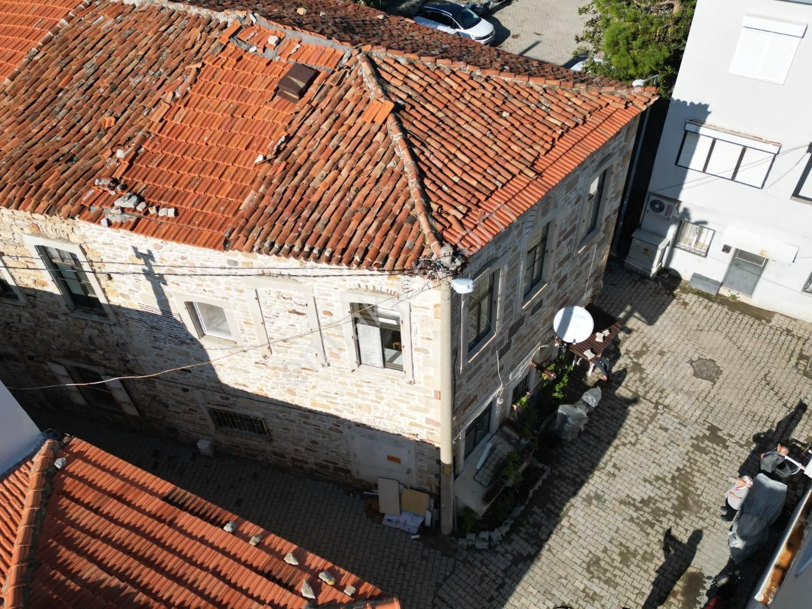 Yeni Foça Merkezde Satılık Taşev 3+1=105 M2 ( 13.500.000 Tl) - Görsel 4