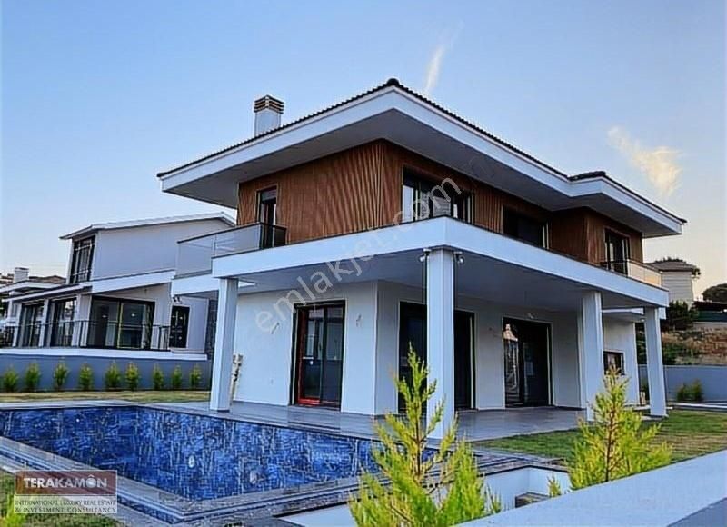emlakcidan izmir cesme cumhuriyet mahallesi 5 1 satilik villa 8 500 000 tl 9796165