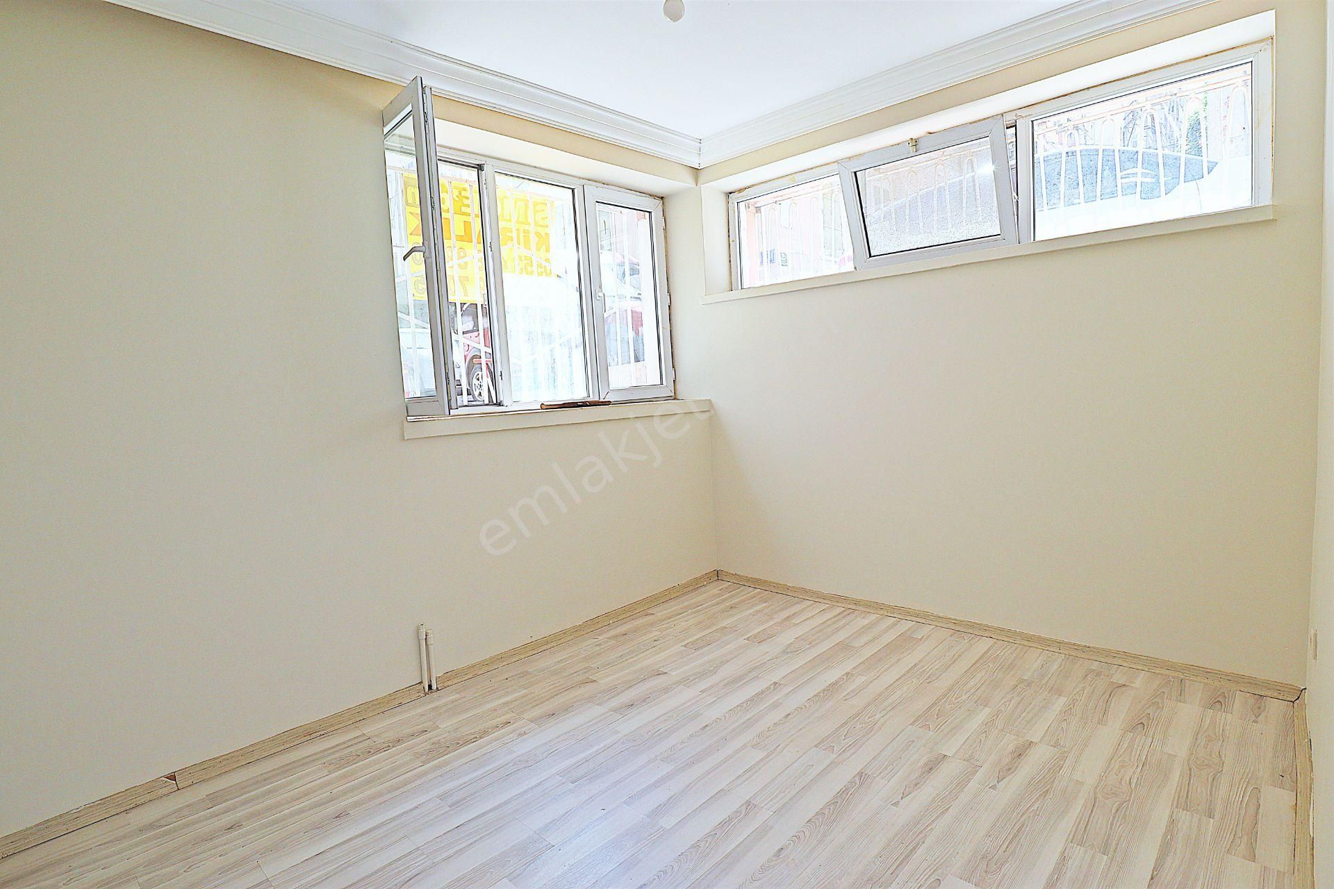 Simge Emlak Mithatpaşa Caddesine 10 Adım Bakımlı 2+1 Daire - Görsel 11