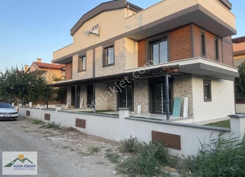 emlakcidan balikesir burhaniye oren mahallesi 4 1 satilik villa 2 300 000 tl 9811509