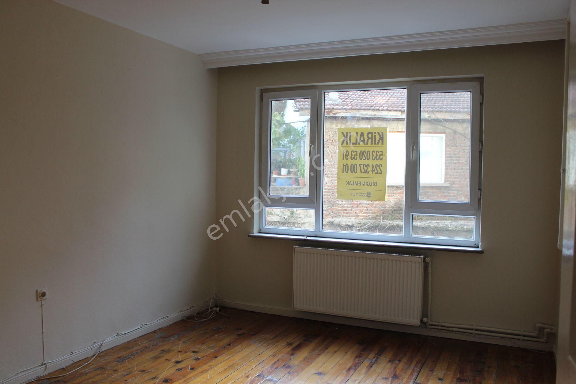 Emlakçıdan Bursa Yıldırım Karamazak Mahallesi 2+1 Kiralık Daire 1.100