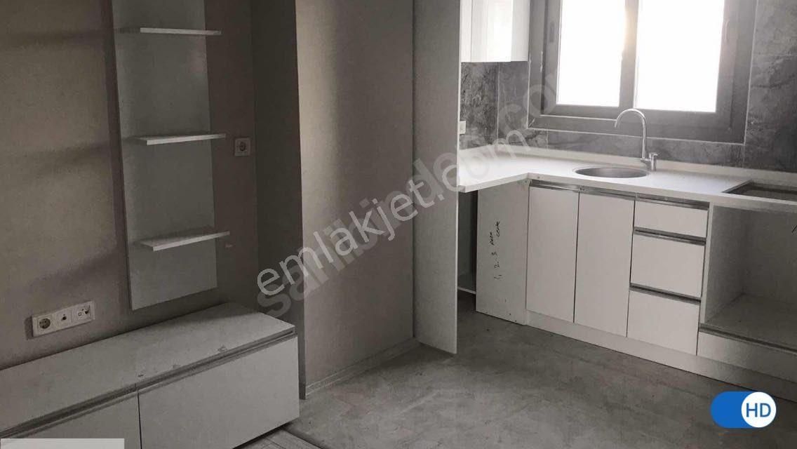 Emlakçıdan İzmir Bornova Çınar Mahallesi 2+1 Satılık Daire 920.000 TL