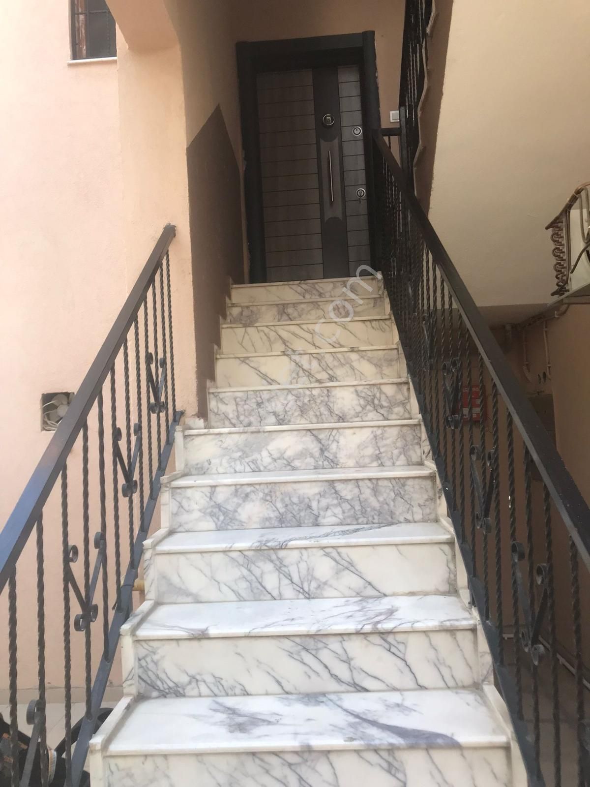 emlakcidan izmir aliaga yali mahallesi 3 1 kiralik daire 3 500 tl 9854814