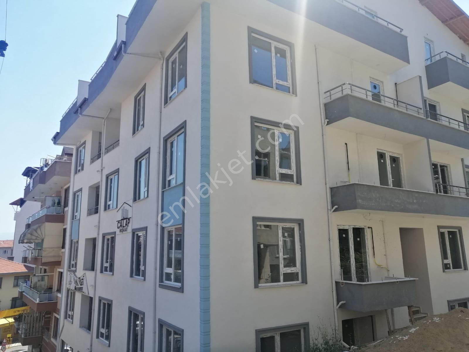 emlakcidan kocaeli izmit 28 haziran mahallesi 2 1 satilik daire 380 000 tl 9883521