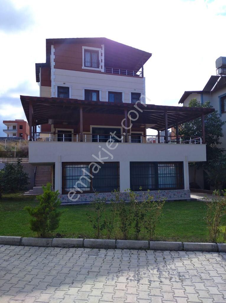 emlakcidan hatay arsuz madenli mahallesi 4 1 kiralik villa 65 000 tl 9979388