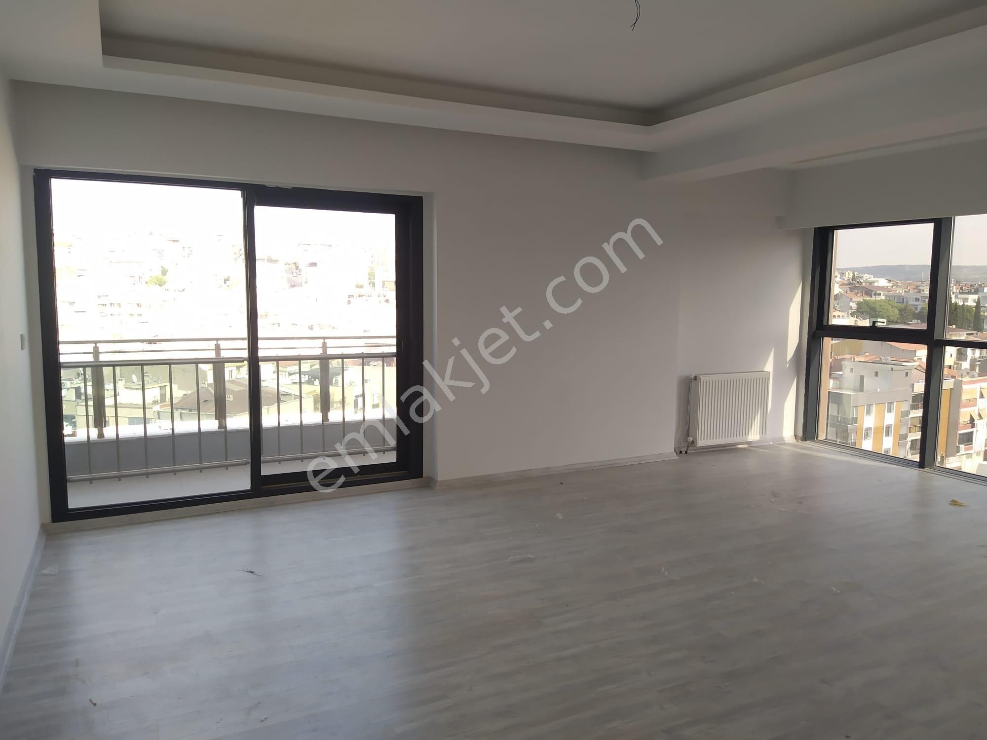 emlakcidan izmir buca hurriyet mahallesi 3 1 satilik daire 1 350 000 tl 9981344