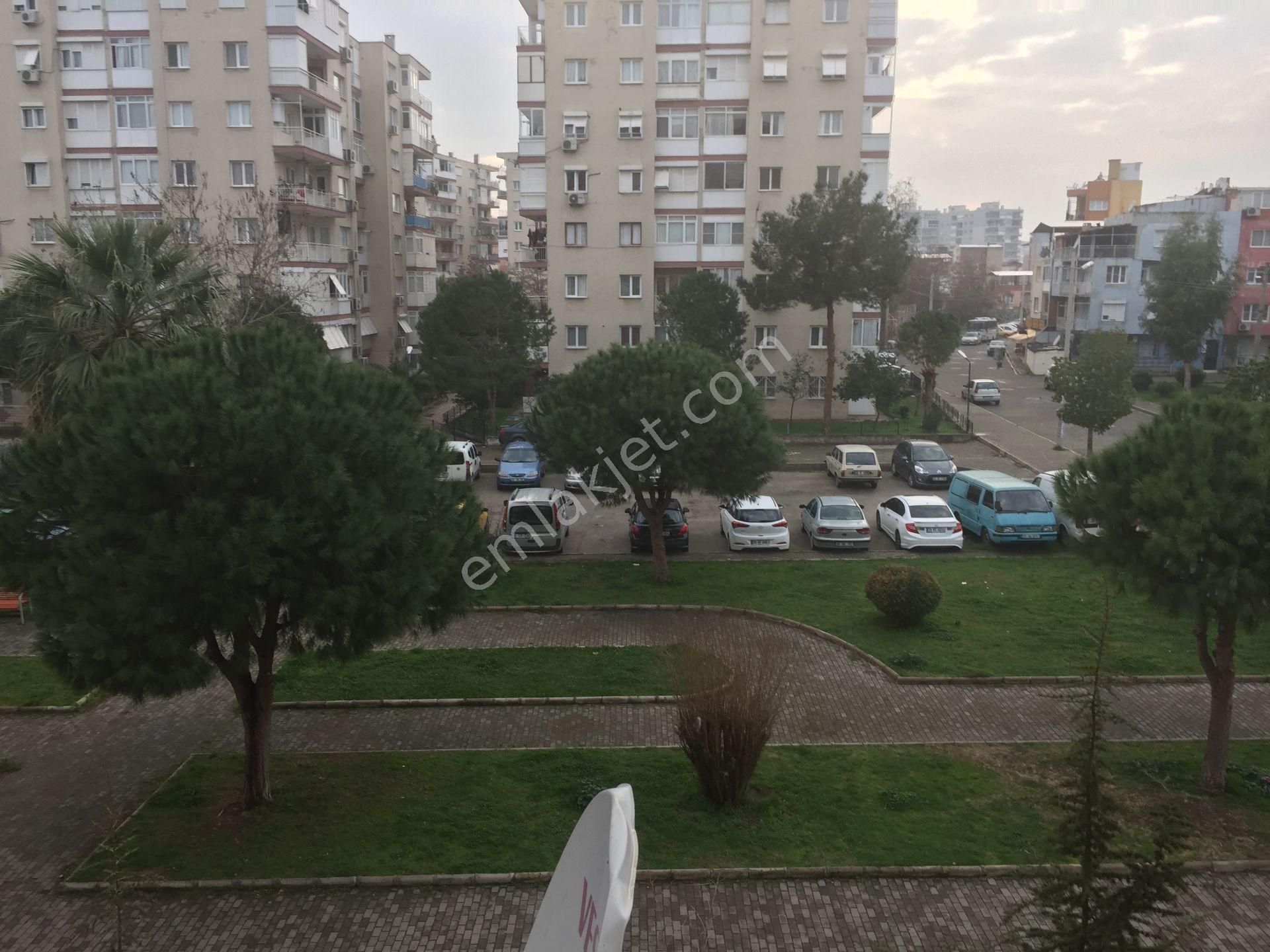 emlakcidan izmir bayrakli tepekule mahallesi 3 1 kiralik daire 1 650 tl 9981368