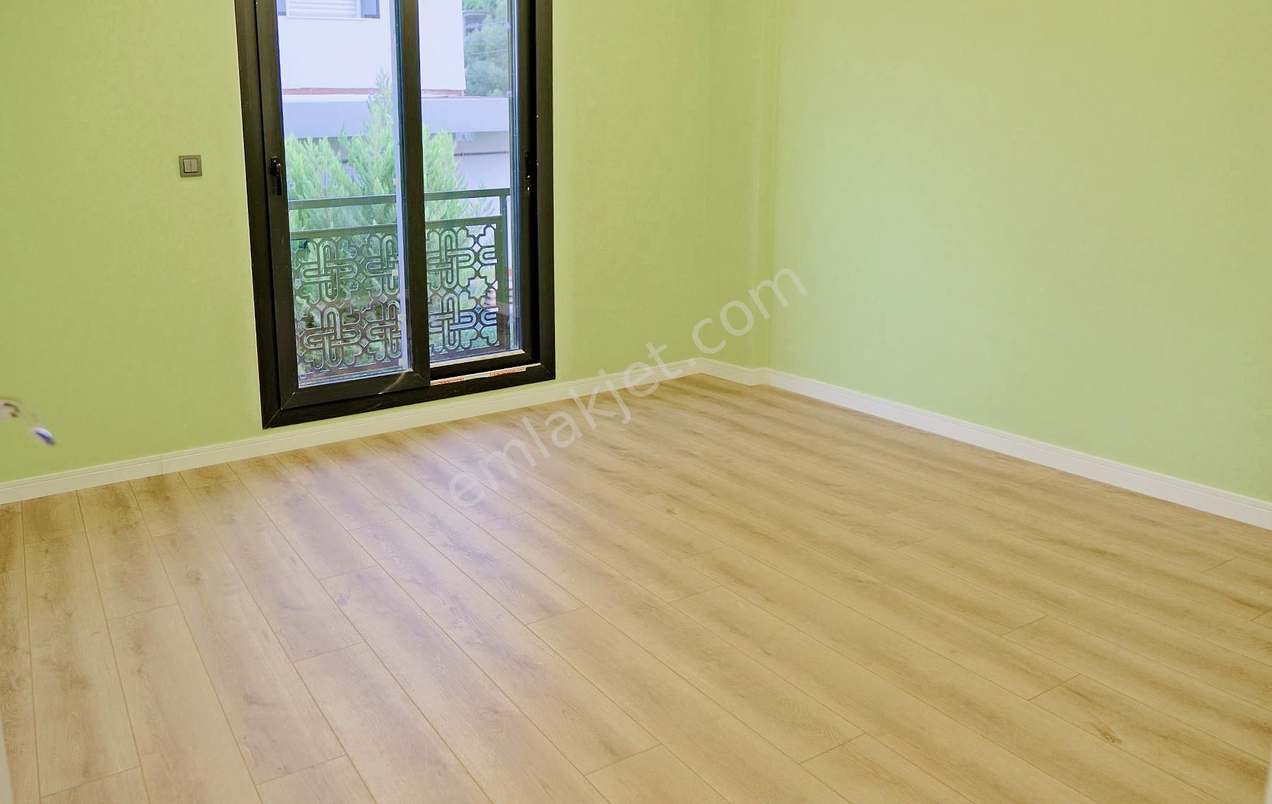 https://imaj.emlakjet.com/oda/watermarked-image/test/2023-11-14/edited-13997627/326565880-edited.jpg
