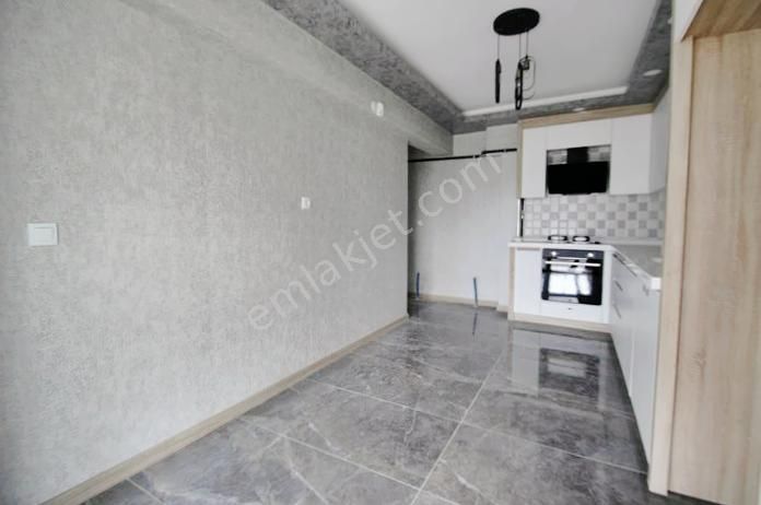 https://imaj.emlakjet.com/oda/watermarked-image/test/2023-8-11/edited-13722337/321324673-edited.jpg