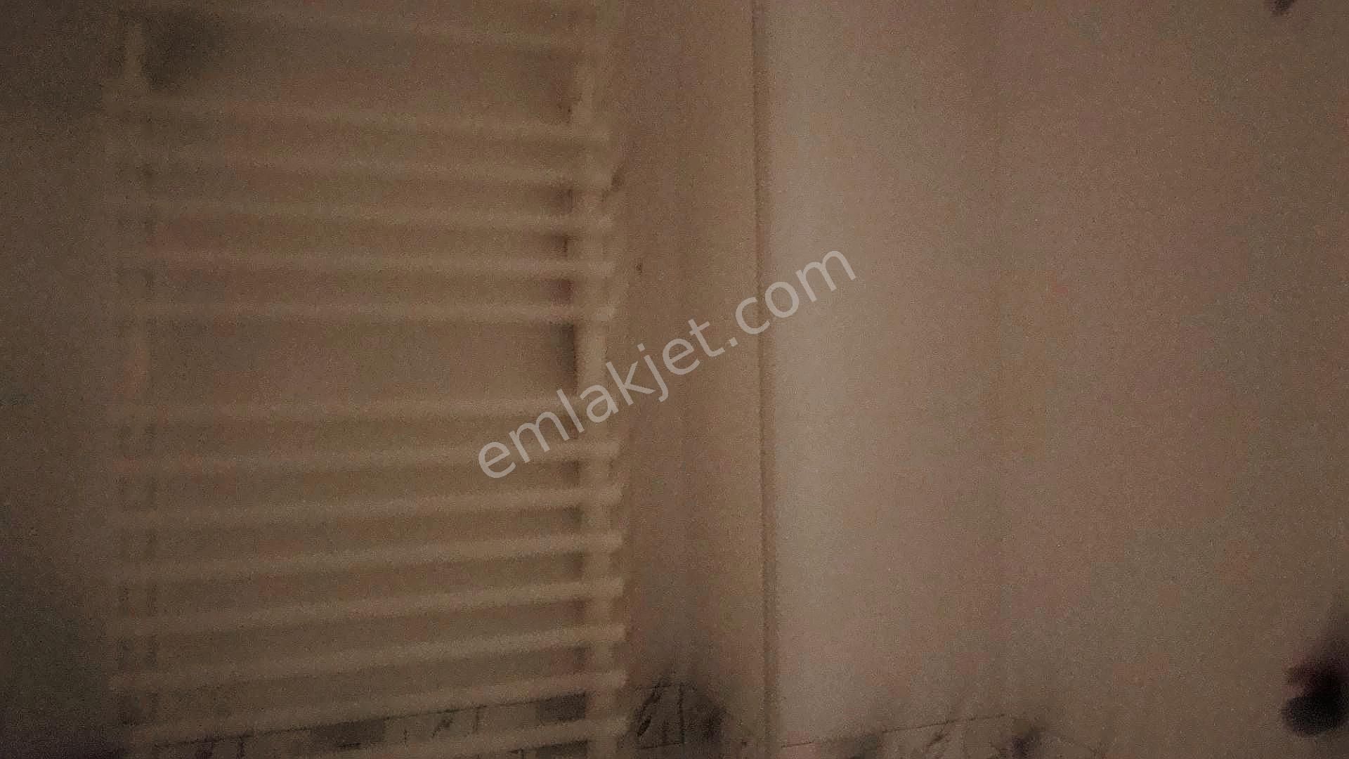 https://imaj.emlakjet.com/oda/watermarked-image/test/2024-2-14/edited-14204322/330607196-edited.jpg