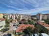 ALANALDI CD ÜZERİ, MERKEZİ KONUMDA ÇOK GENİŞ, ARA KAT 1+1 DAİRE