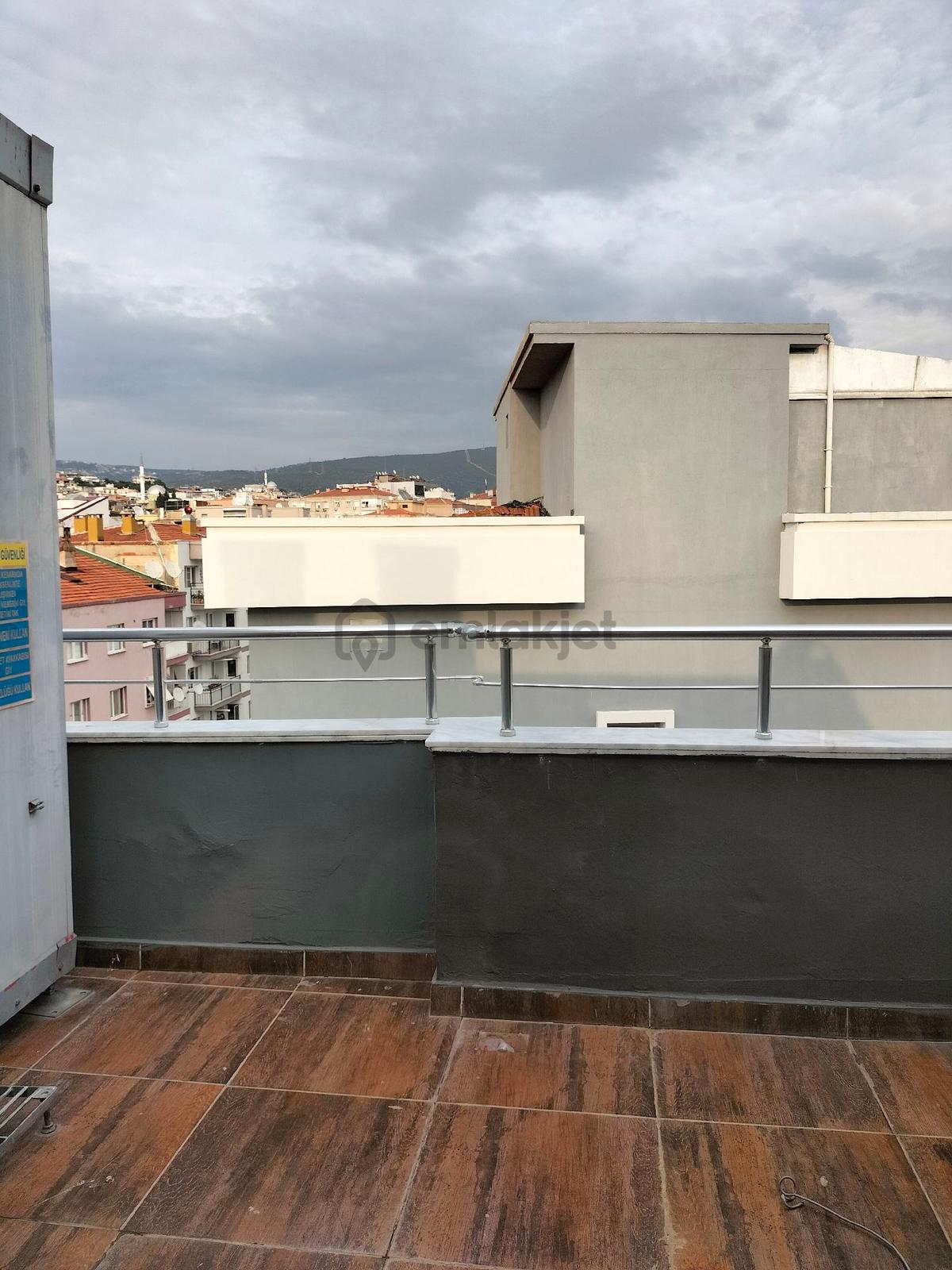 Bornova Da 1+1 Kiralık Eşyalı Geniş Daire - 6