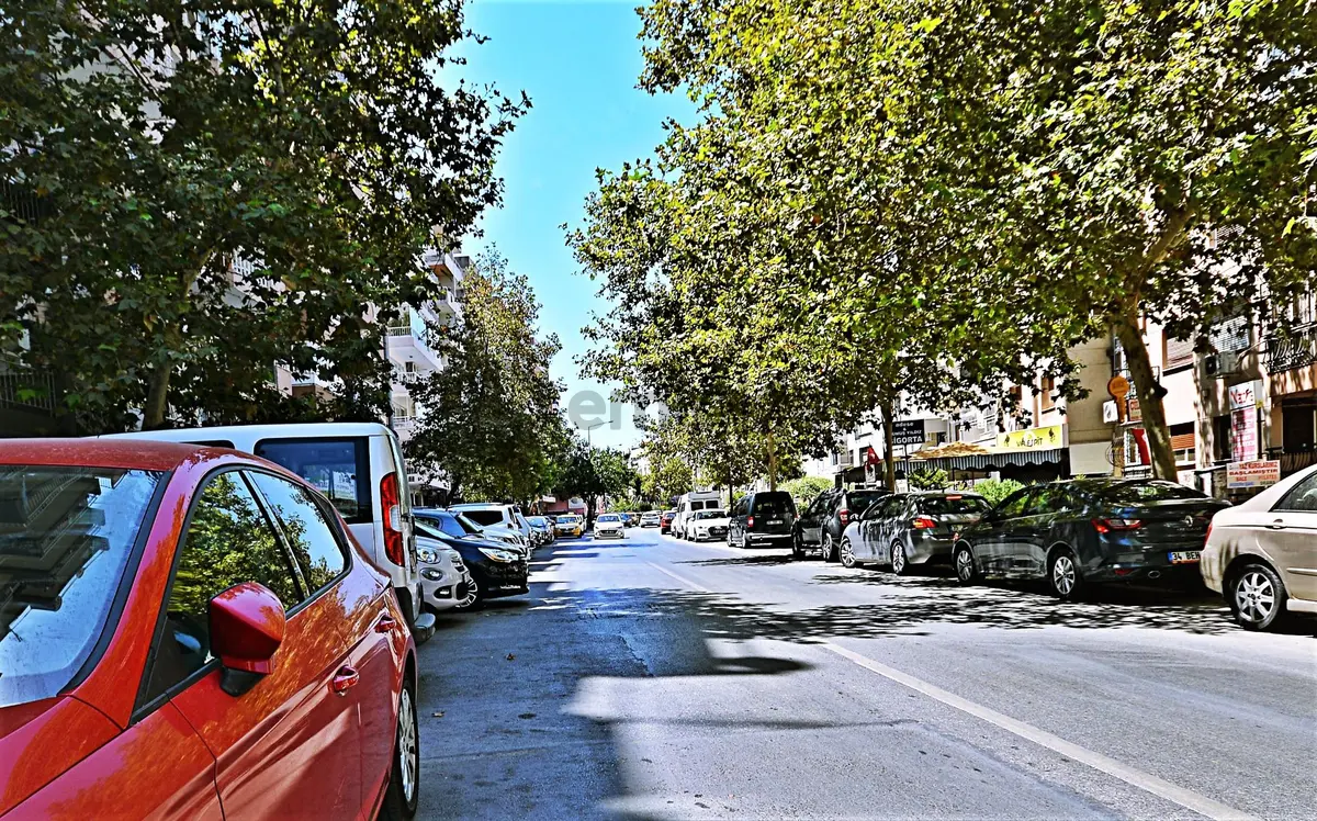 Göztepe Mithatpaşa Caddesi Üzeri Full Tadilatlı Kiralık Daire - 28