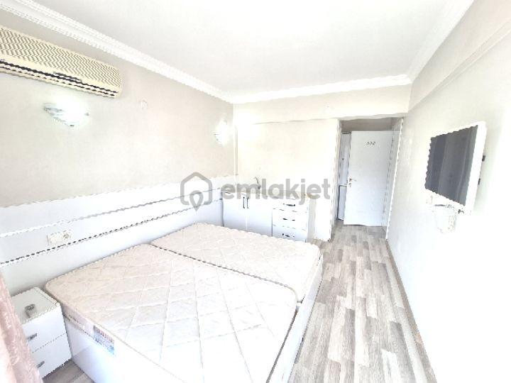 Kuşadasında Çarşıya Sahile Yakın Konumda 1+0 Eşyalı Apart Kiralık Daire