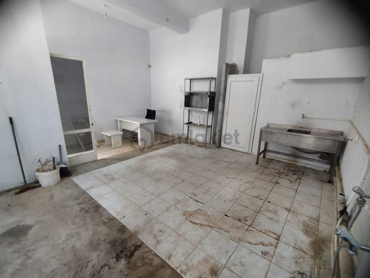 Buca Uçanyolda Satılık 35m2 Wcli Dükkan - 6