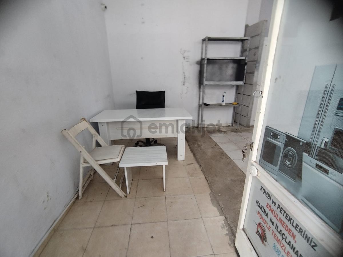 Buca Uçanyolda Satılık 35m2 Wcli Dükkan - 9