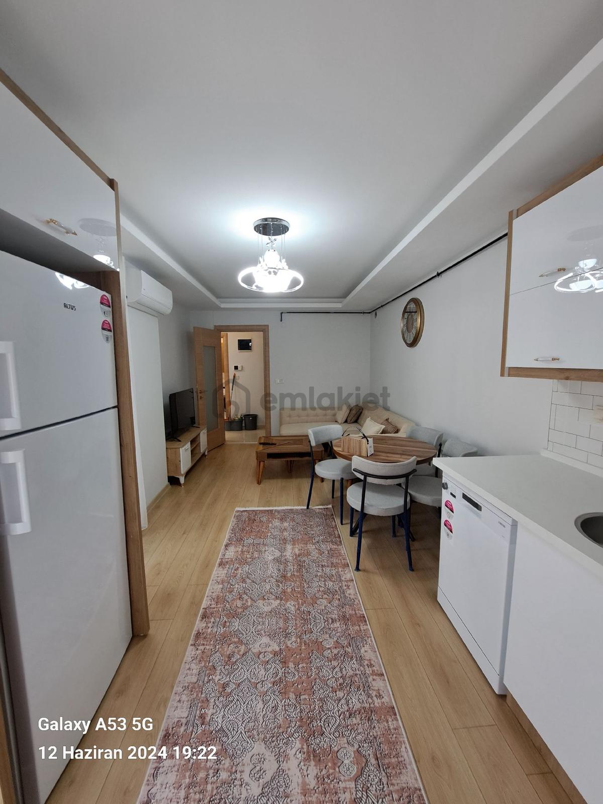 Bornova Da 2+1 Satılık Eşyalı Lüks Daire - 27