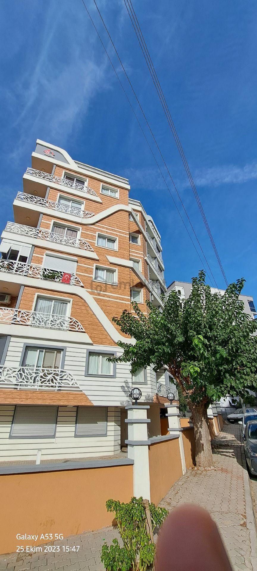 Bornova Da 2+1 Satılık Eşyalı Lüks Daire - 12