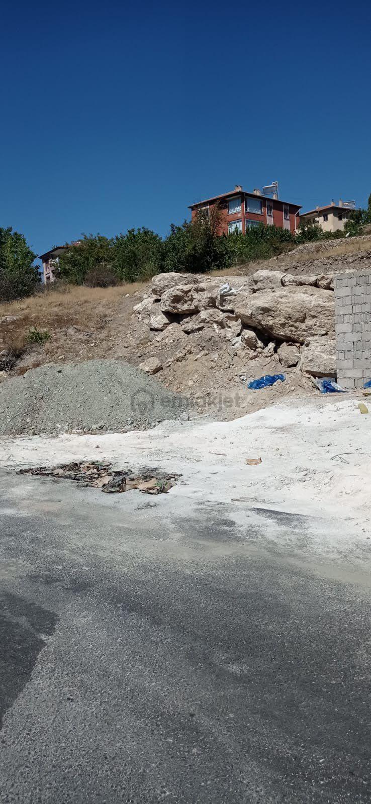 Sahibinden Çamardı Çarşı İçinde Satılık Arsa - 9