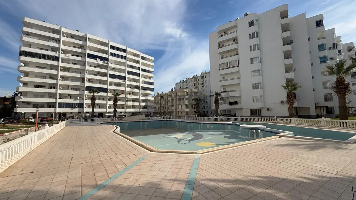 Kızkalesinde 3+1 Havuzlu Site İçerisinde Satılık Daire - 3