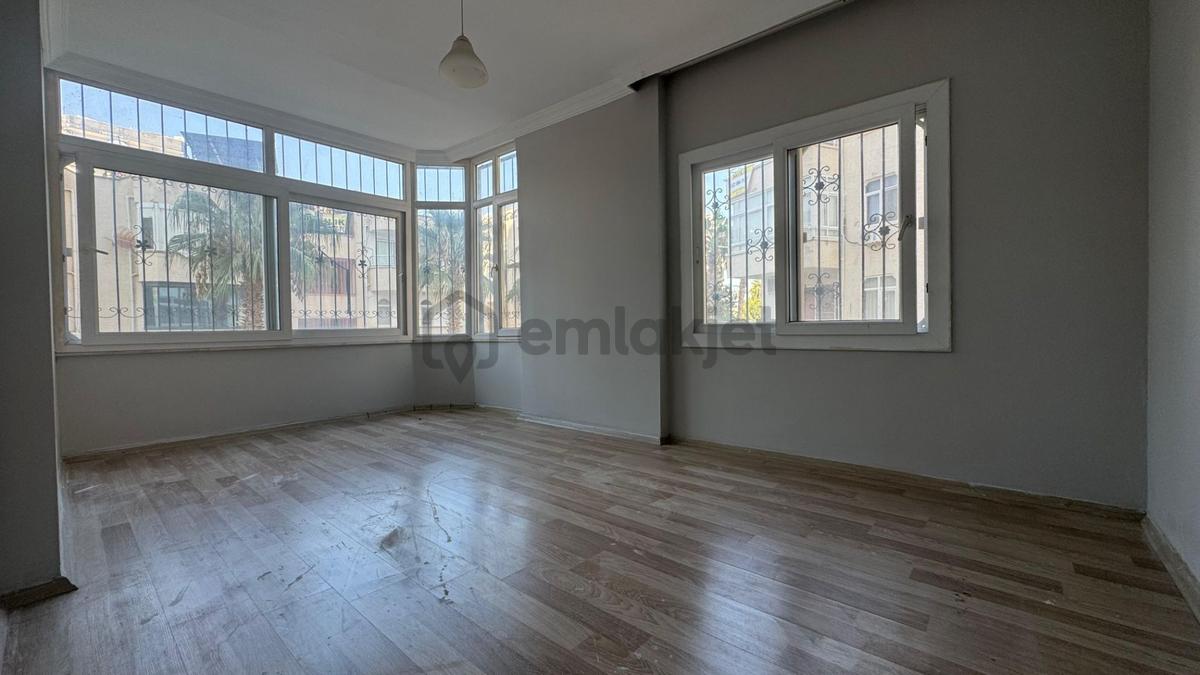Kızkalesinde 3+1 Havuzlu Site İçerisinde Satılık Daire - 9