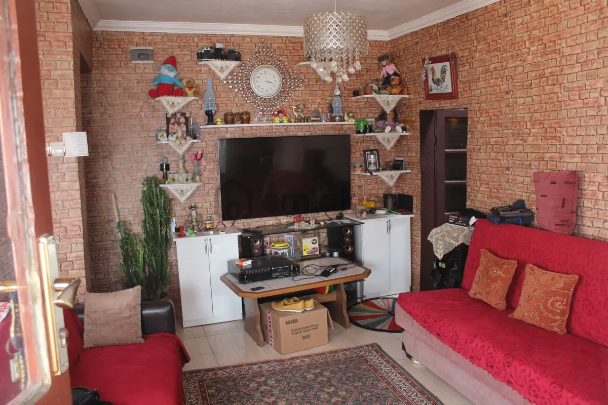 Ayvalık Merkez'de 2 Katlı Taş Rum Evi - 7