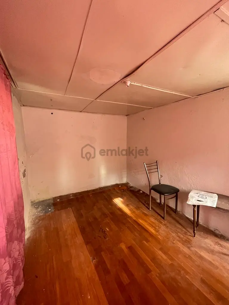 Ayvada'dan Ayvalık Merkez'de 2 Katlı Taş Rum Evi - 17