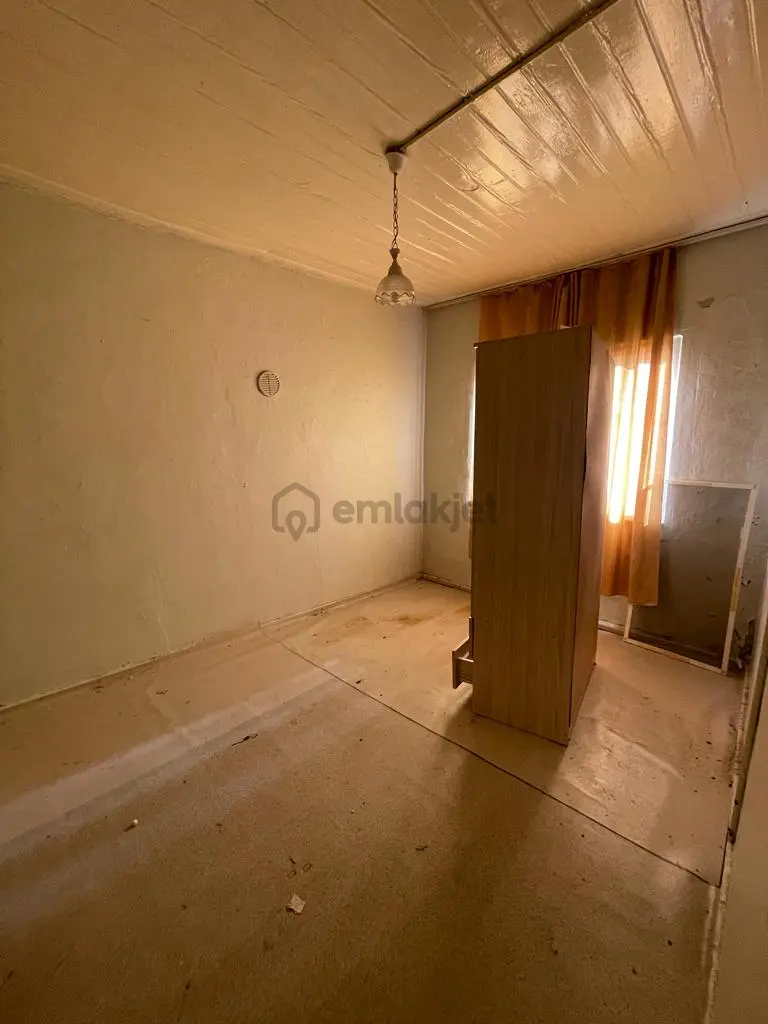 Ayvada'dan Ayvalık Merkez'de 2 Katlı Taş Rum Evi - 23