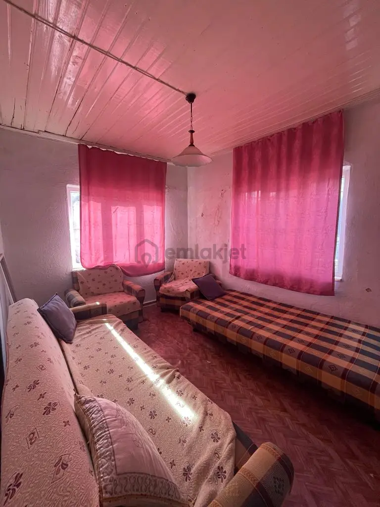 Ayvada'dan Ayvalık Merkez'de 2 Katlı Taş Rum Evi - 7