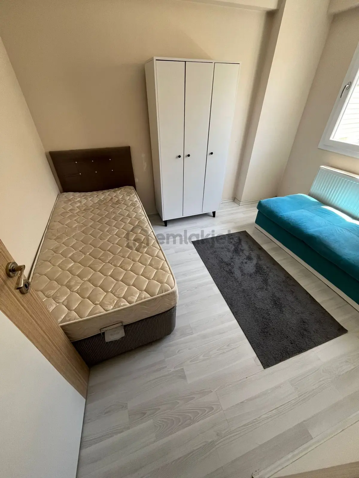 Sahibinden 2+1 Üniversiteye Dolmuşa Yakın Eşyalı - 6