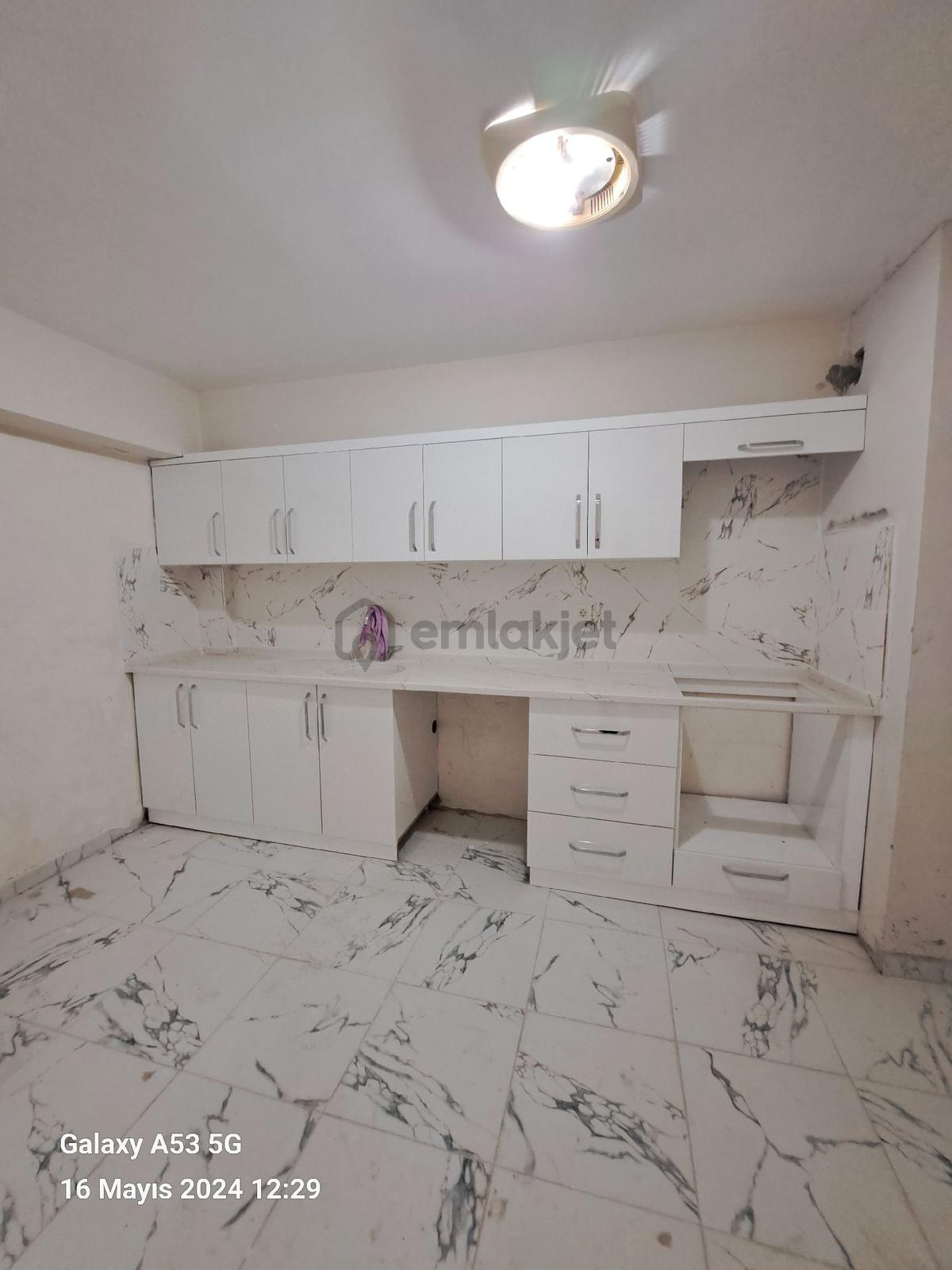 Bornova Da Kiralık 2 Kat Geniş Dükkan - 6