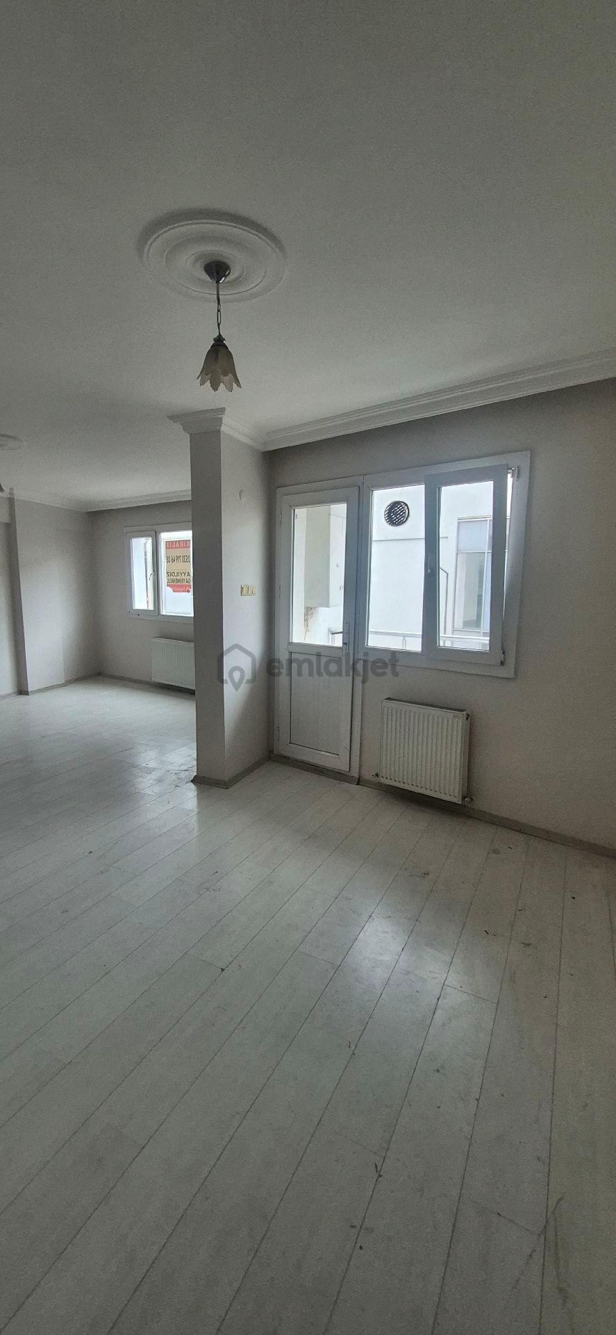 Bornova Da Kiralık 2 Kat Geniş Dükkan - 28