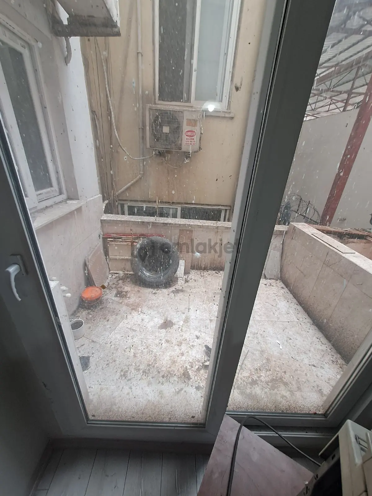 Adliye Civarı Ofis-daire - 17