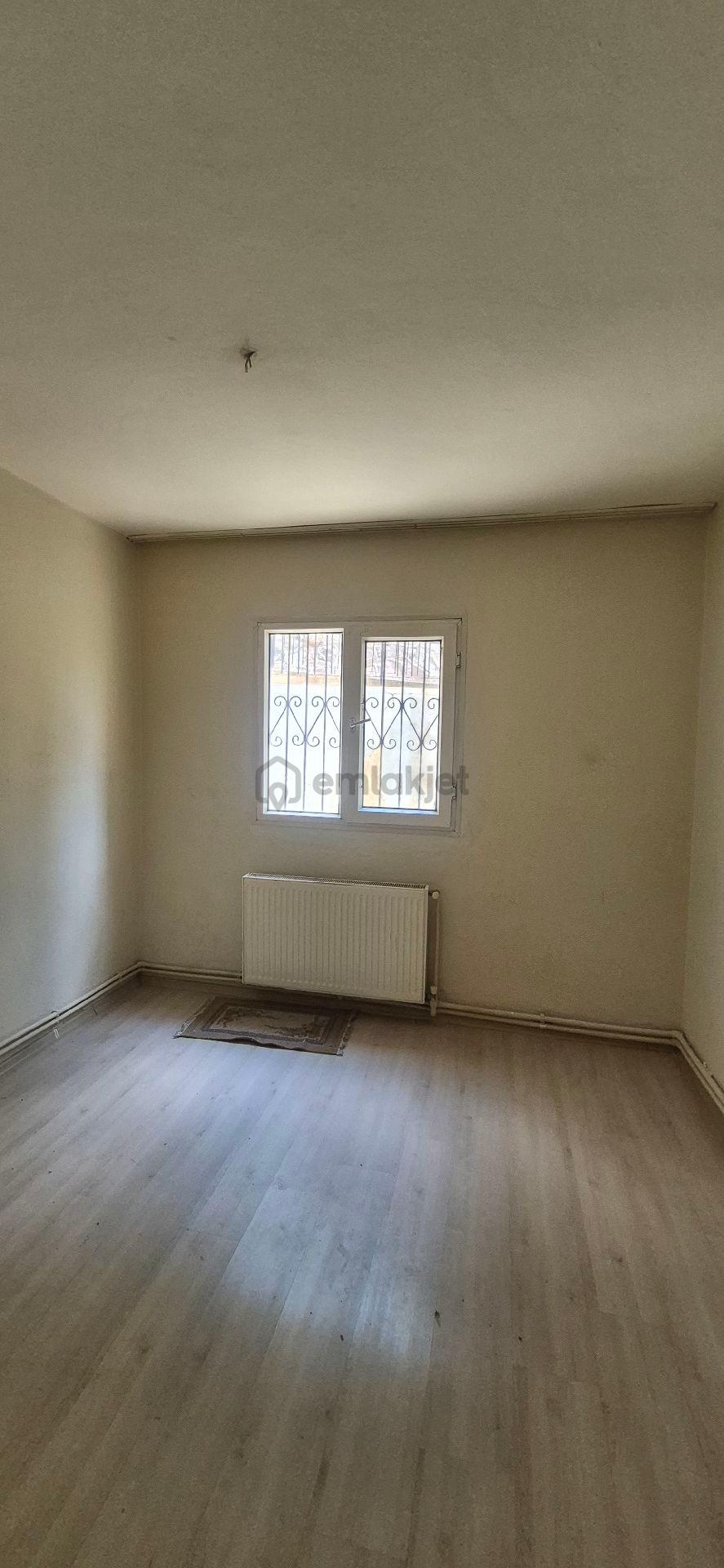Bornova Evka-4 De 2+1 Satılık Daire.. - 18