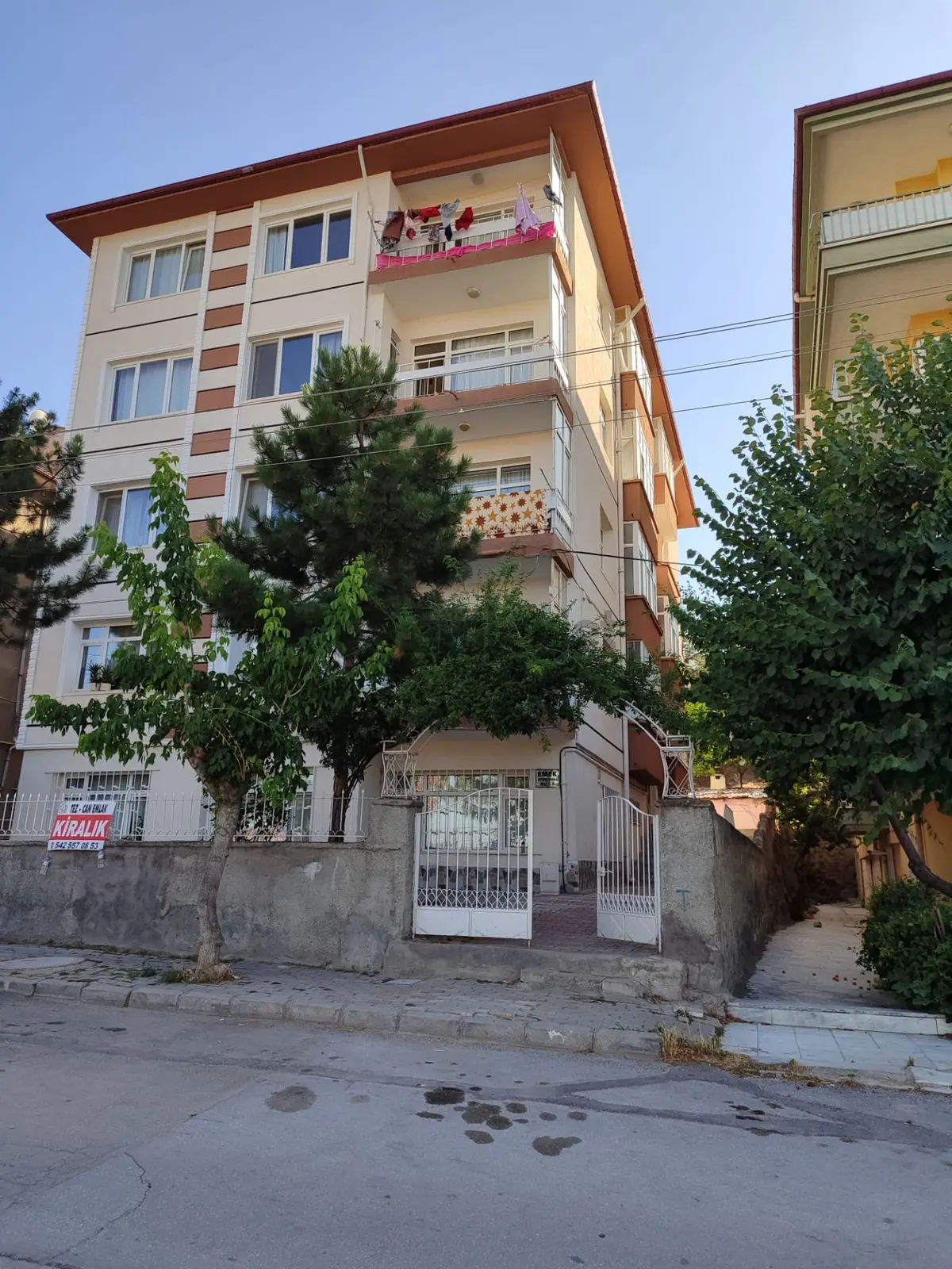 Zafer Mah Kiralık Doğalgazlı 3+1 Daire - 26