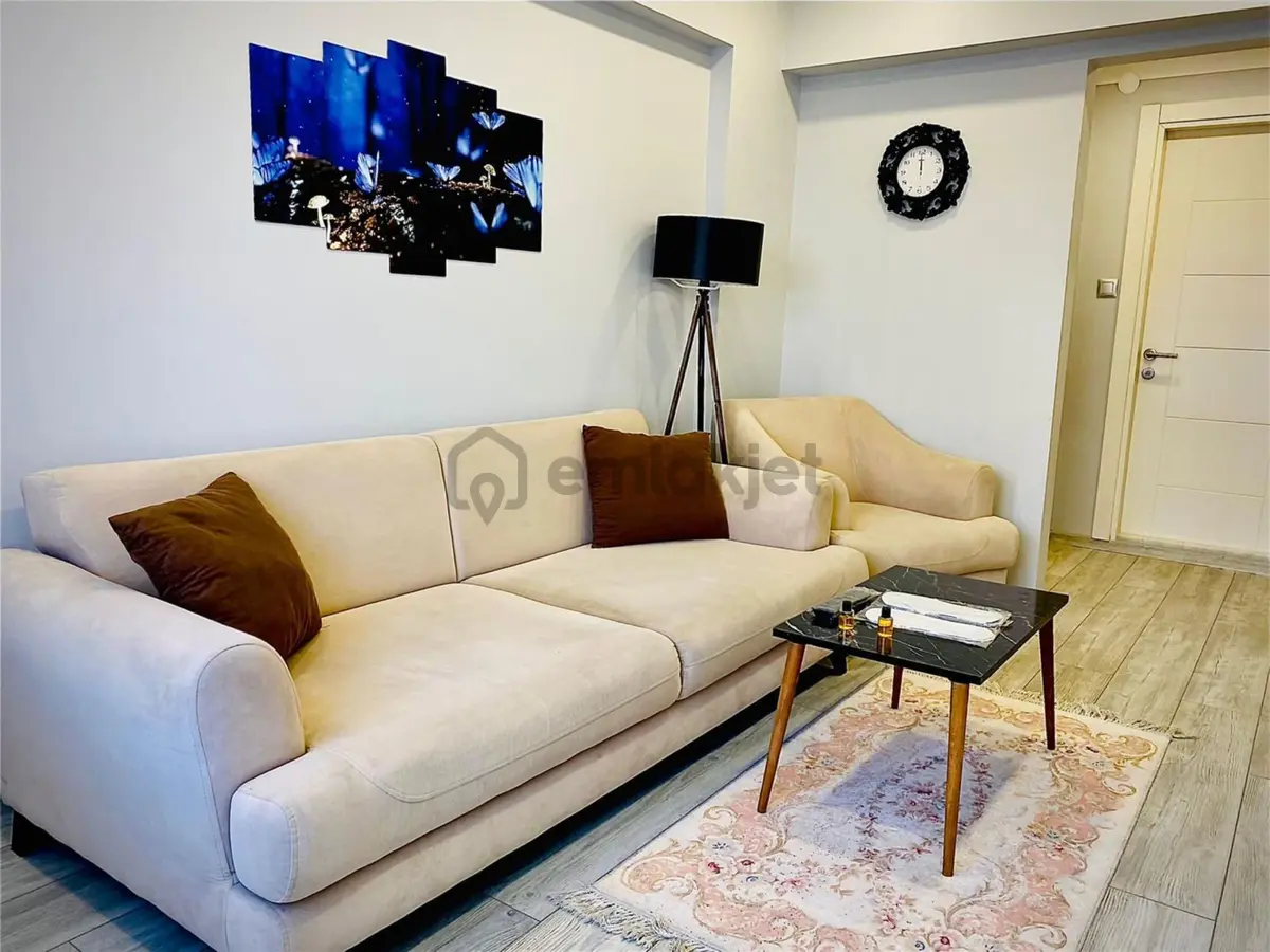 Meydanda 1+1 Günlük Kiralık Daire