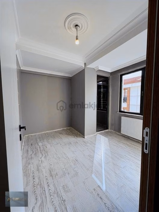 Esenler Tuna Mahallesi Satılık 2+1 Lüks Daire - 15