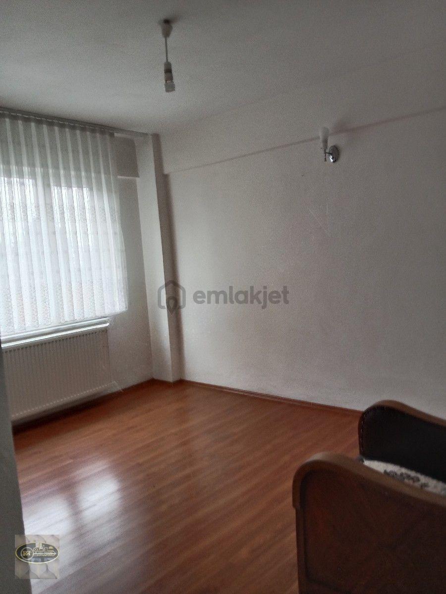 Bandırma Kurtuluş Caddesinde Satilik Arakat - 3