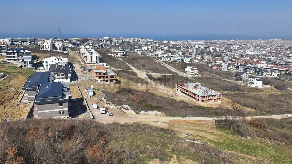 Deniz Ve Doğa Manzaralı Önü Kapanmaz 673m2 Köşe Kupon Arsa - 3
