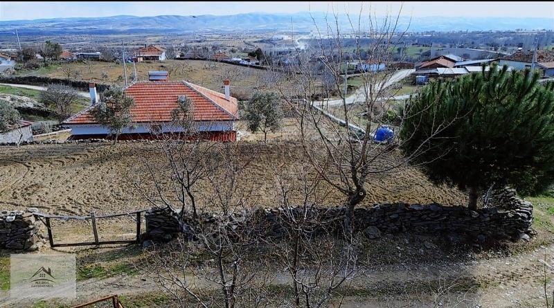 Eşme Güneyköy'de İmarlı Satılık Arsa - 860 M² - 19
